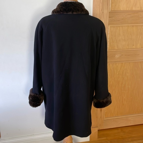 Vintage Lindor Petite Black Wool Coat With Faux Leopard Fur Trim, Size 16 - Picture 8 of 16